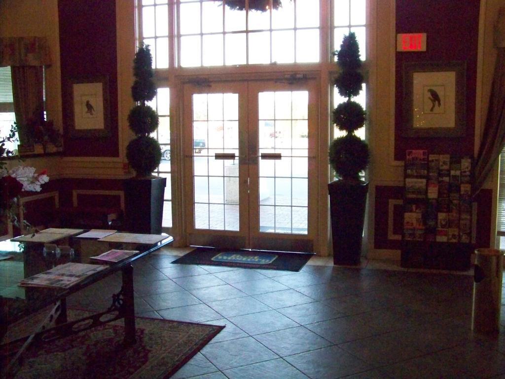 White Columns Inn Thomson Buitenkant foto
